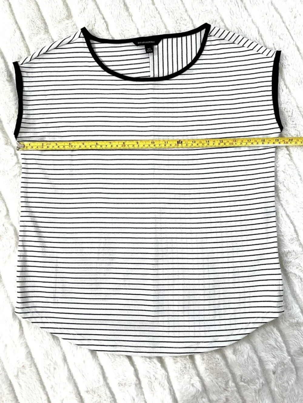 Banana Republic Blouse (White/Black) XS